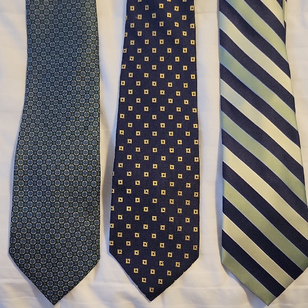 Elegant Men's Tie Set - Blue, Navy, and Green